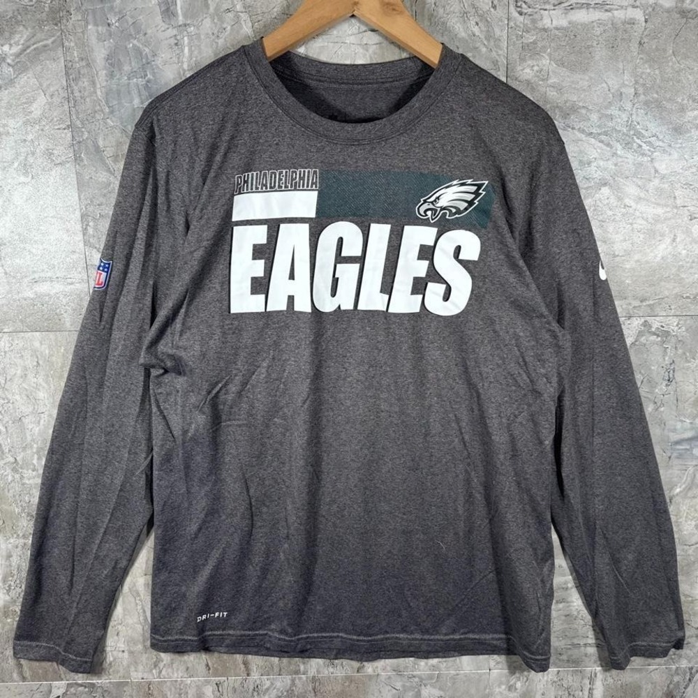 Nike Philadelphia Eagles grey long sleeve shirt Men's Size large